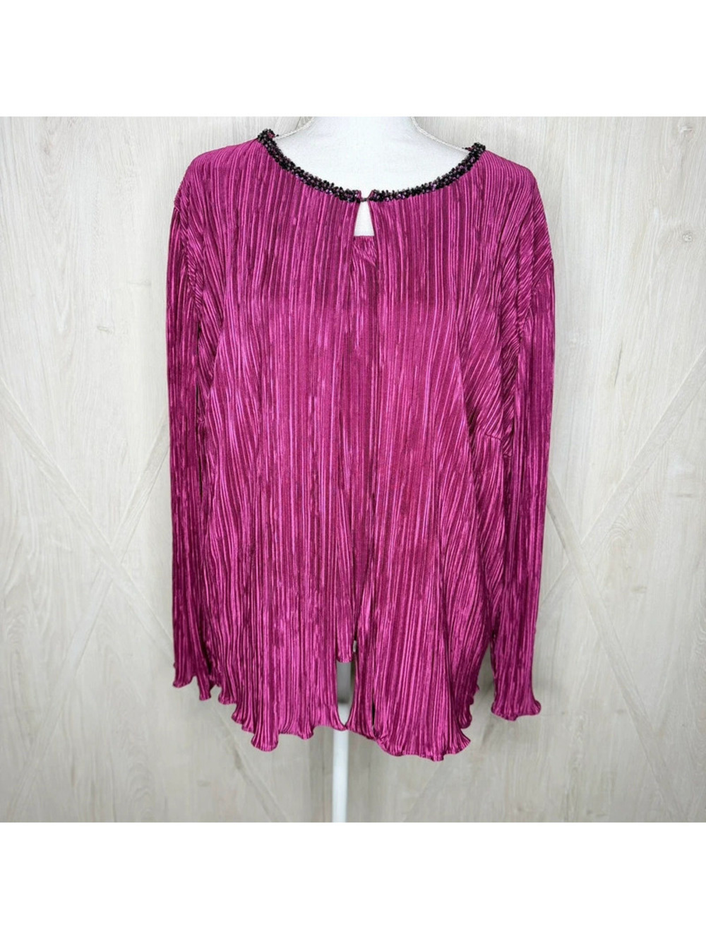 Dressbarn Woman Collection Burgundy Pleated Beaded Jacket Top Set Plus 22/24